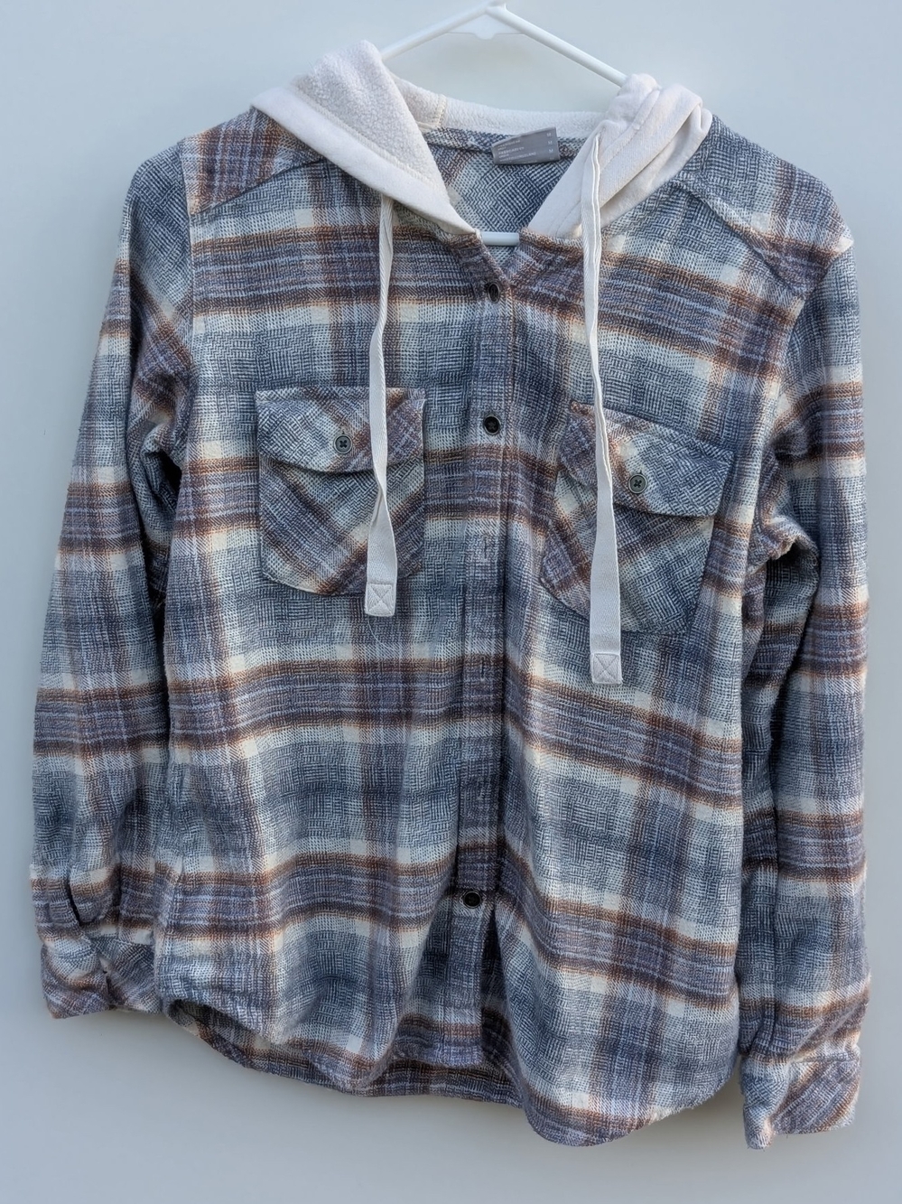 Women's Plaid Hooded Flannel Shacket – Cozy Hooded Button-Down Shirt Jacket